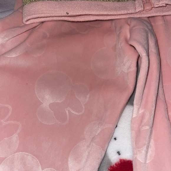 2 NWT Minnie Mouse outfits - Picture 2 of 10